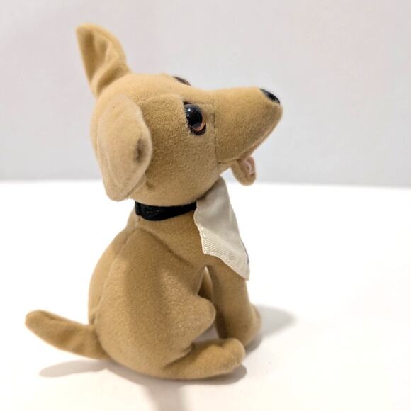 Vtg Taco Bell Talking " You're Getting Hungry" Chihuahua Plush Toy with Napkin - Picture 4 of 8
